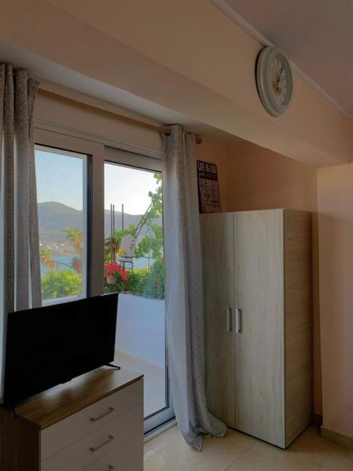 Studio With Unique View Near The Beach! Pórto Ráfti Zewnętrze zdjęcie